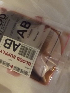 Blood bag sealed feeder