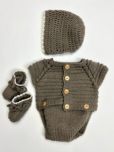 Knit Outfit for Preemie